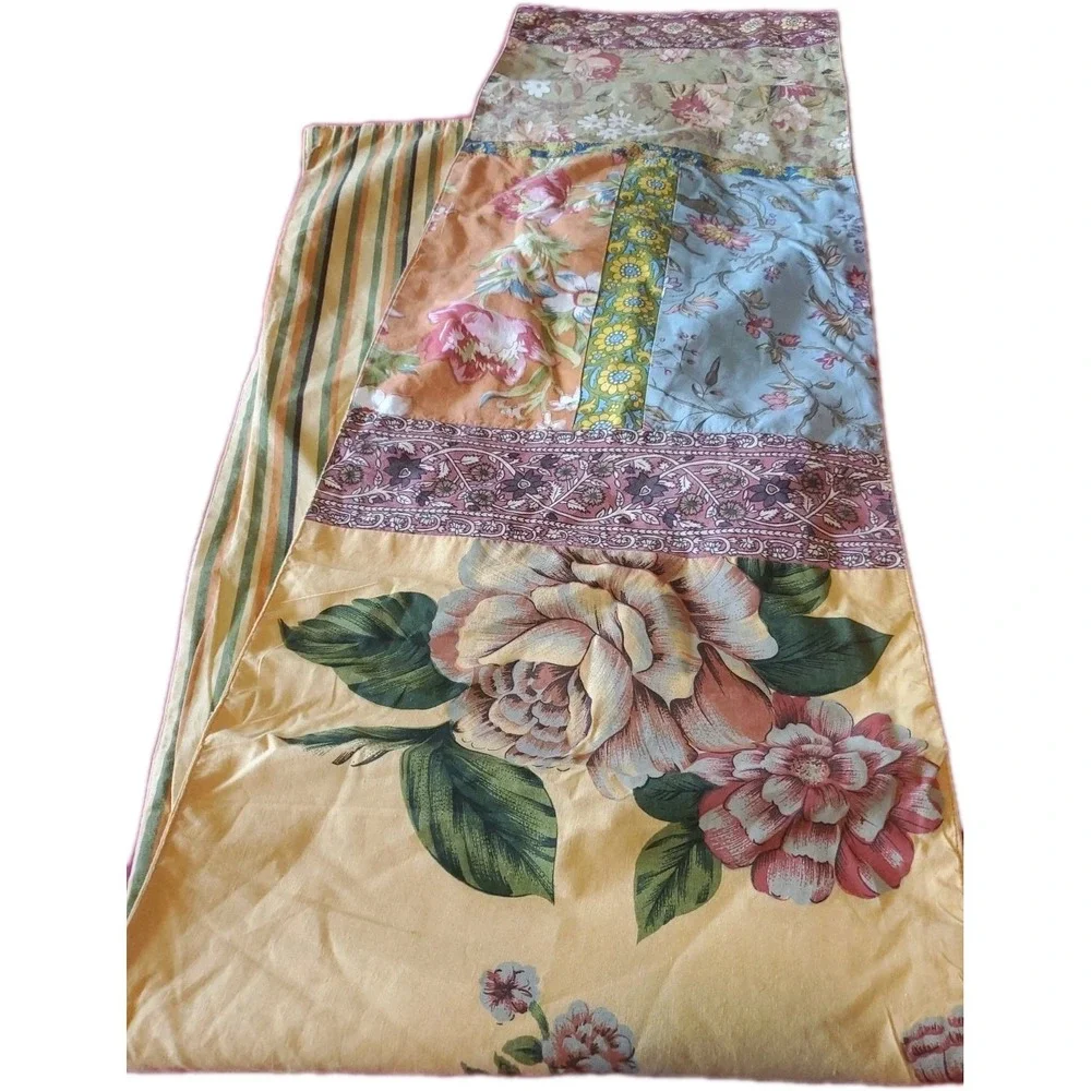 Table Runner Floral Roses Patchwork 71x13 Cottage Core‎ 100% Cotton